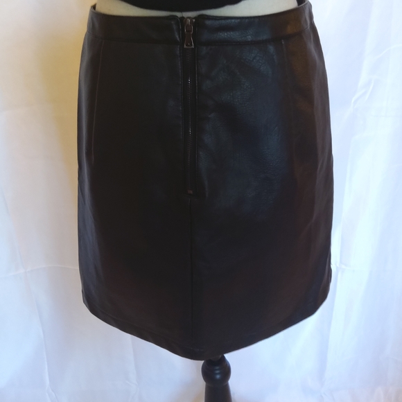 Wishlist faux leather skirt - Picture 7 of 9